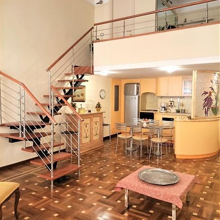 Casa Alexandra In Centro E A Pochi Passi Dal Mare Apartment Империа Екстериор снимка